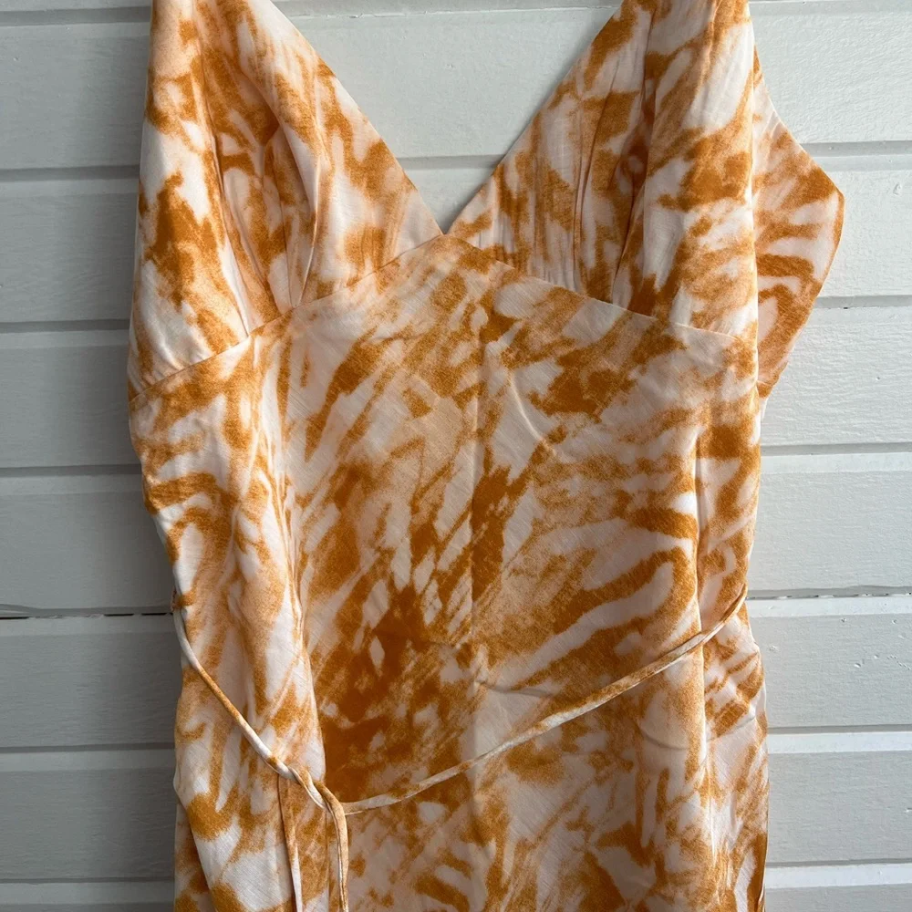 NWT Selfie Leslie Midi Dress - Picture 3 of 6